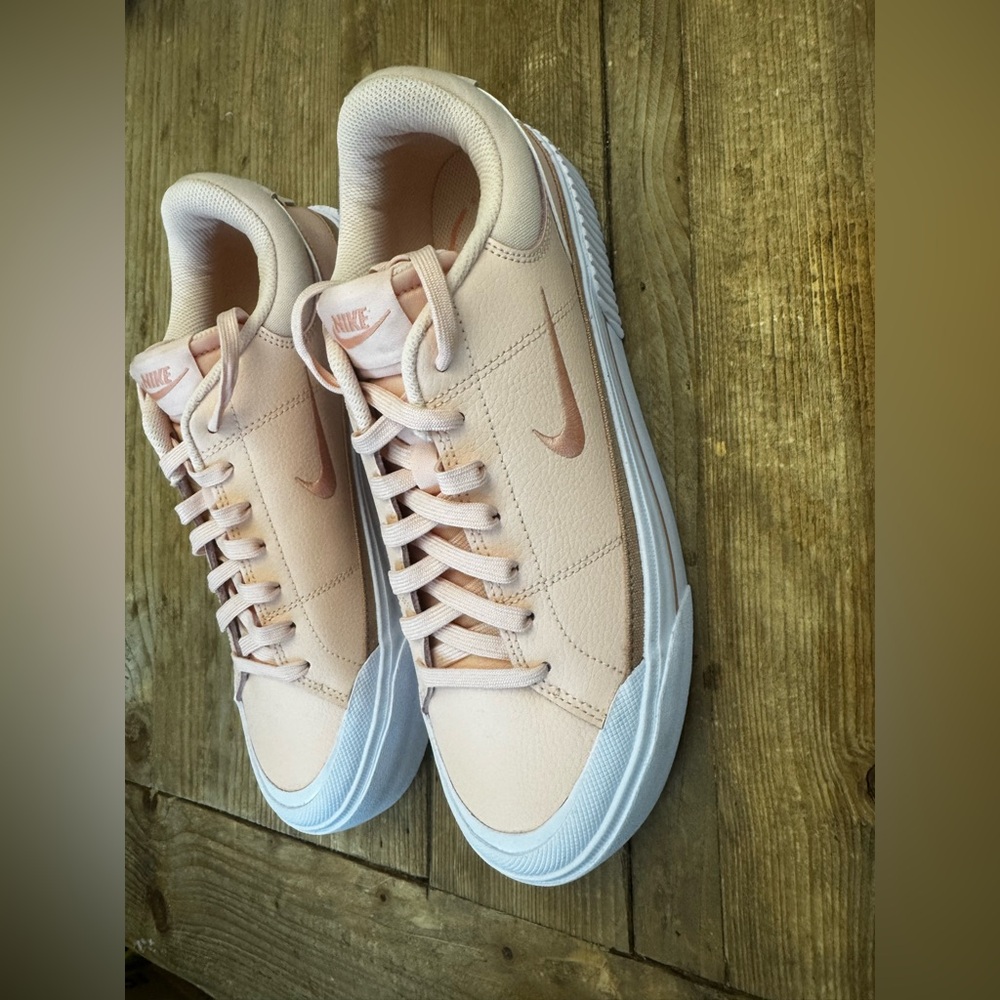 New Nike Court Legacy Lift Women's $95 Size 11 Washed Coral/Apricot Agate/White - Picture 5 of 10